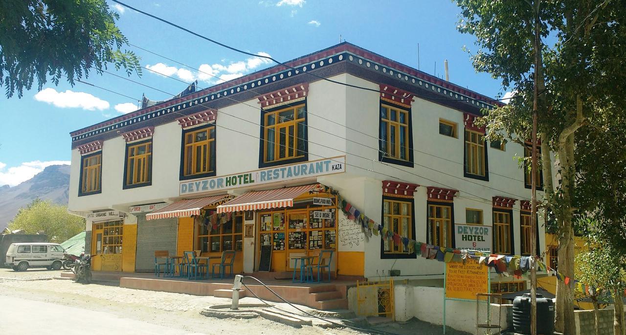 Hotel Deyzor Kaza Exteriér fotografie