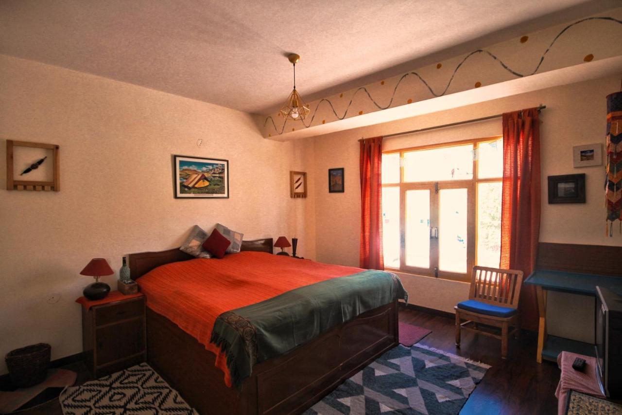 Hotel Deyzor Kaza Exteriér fotografie