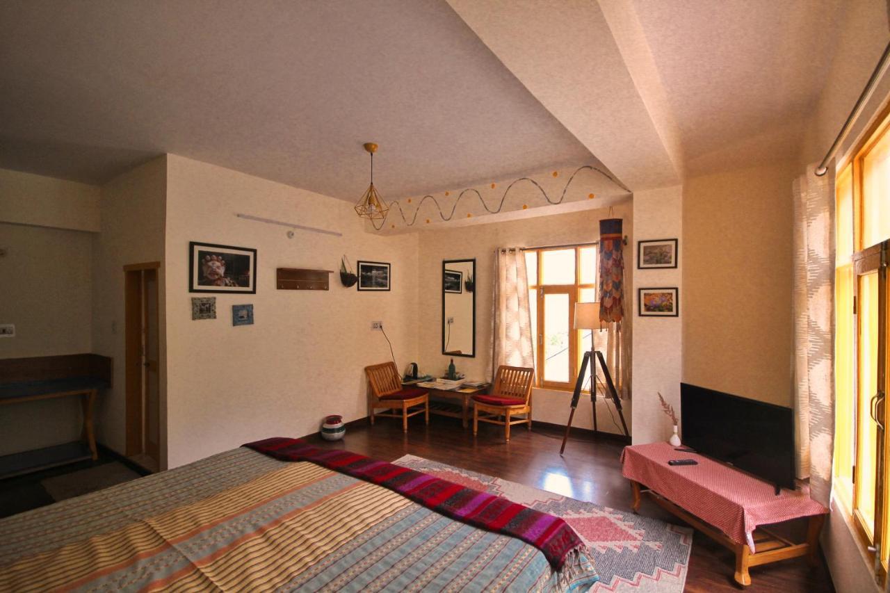 Hotel Deyzor Kaza Exteriér fotografie