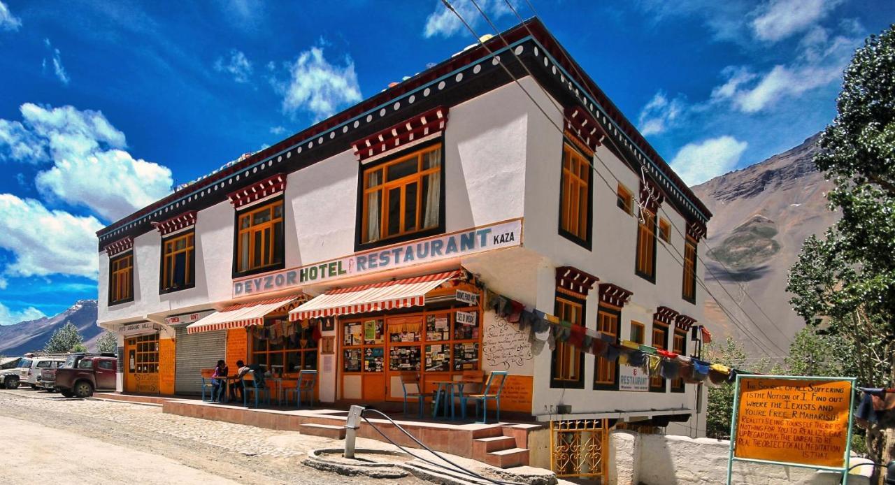 Hotel Deyzor Kaza Exteriér fotografie