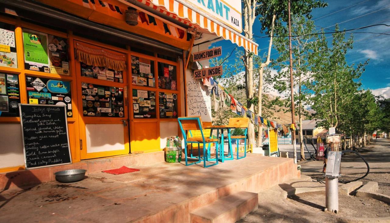 Hotel Deyzor Kaza Exteriér fotografie